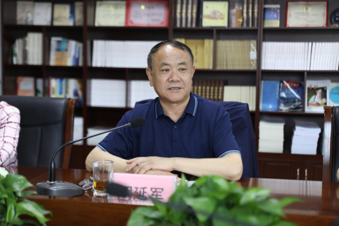 市延安精神研究会常务副会长兼秘书